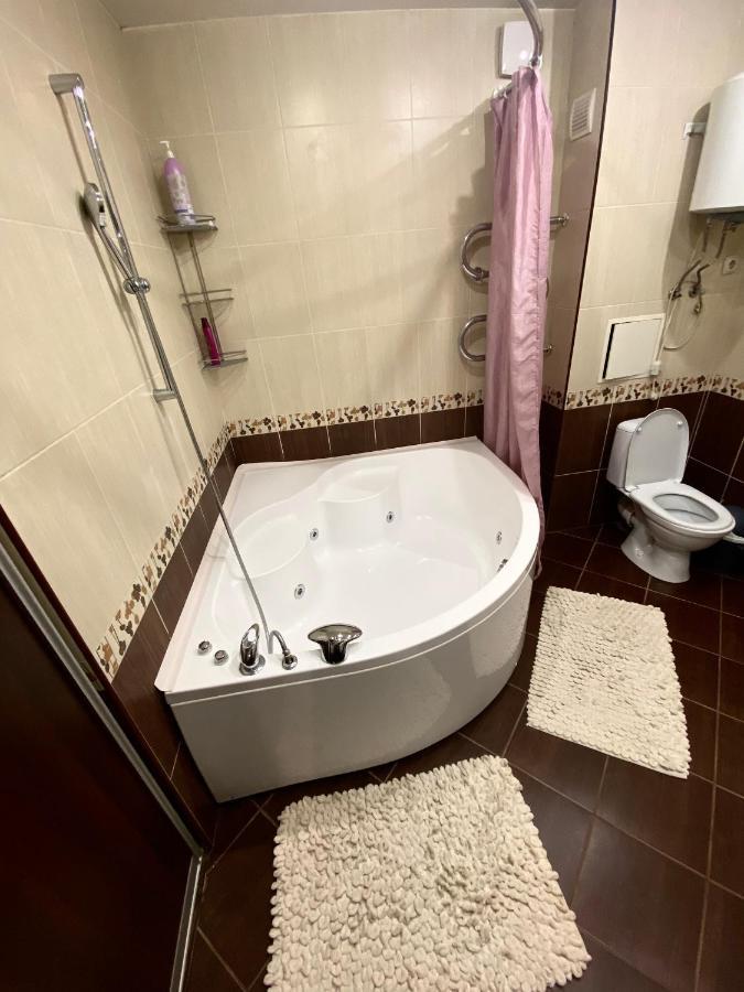 Apartment On Nezalezhnosti 44 Минск Екстериор снимка